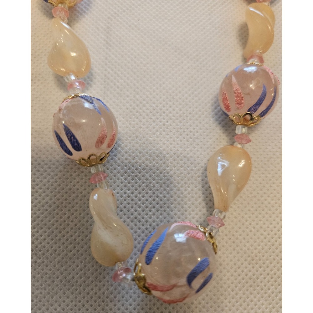 Vintage HONG‎ KONG Pink and Blue 24" Beaded Necklace - round clasp - very nice - Picture 3 of 12